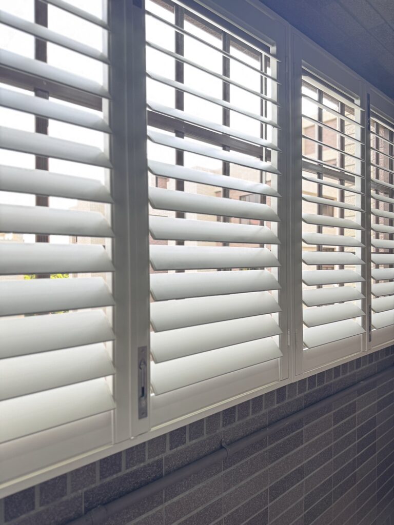 鋁合金百葉窗