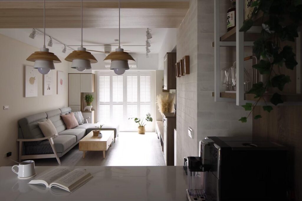 【小坪數裝潢必看】小坪數房間設計與房間佈置指南:7種不壓迫窗簾設計推薦 2 小坪數裝潢常見餐廳客廳合一,唯一採光可能來自廚房或客廳的大開窗