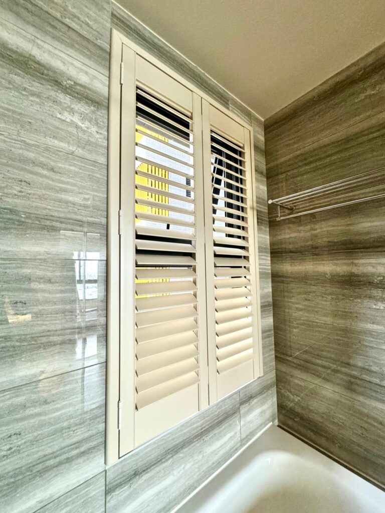 塑鋁百葉窗適合用在需要防水的場域